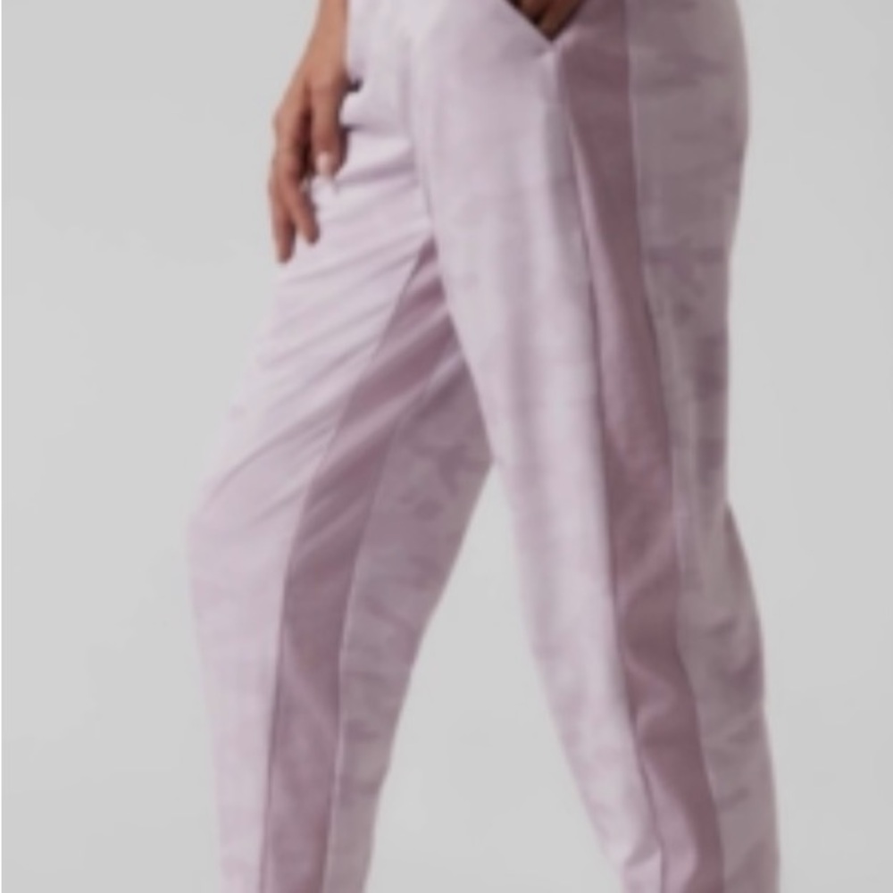 Athleta camo Brooklyn lined joggers 14